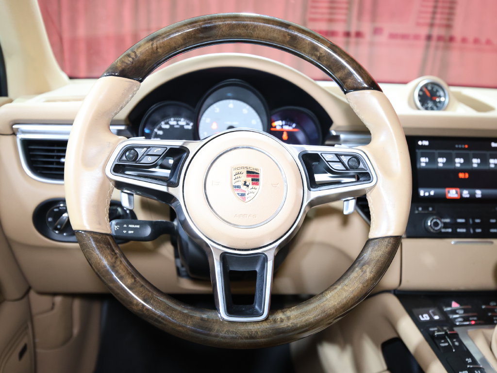 Used 2017 Porsche Macan S AWD/4WD image 16