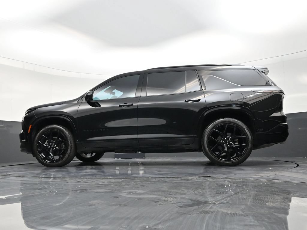 Used 2024 Chevrolet Traverse RS FWD image 18