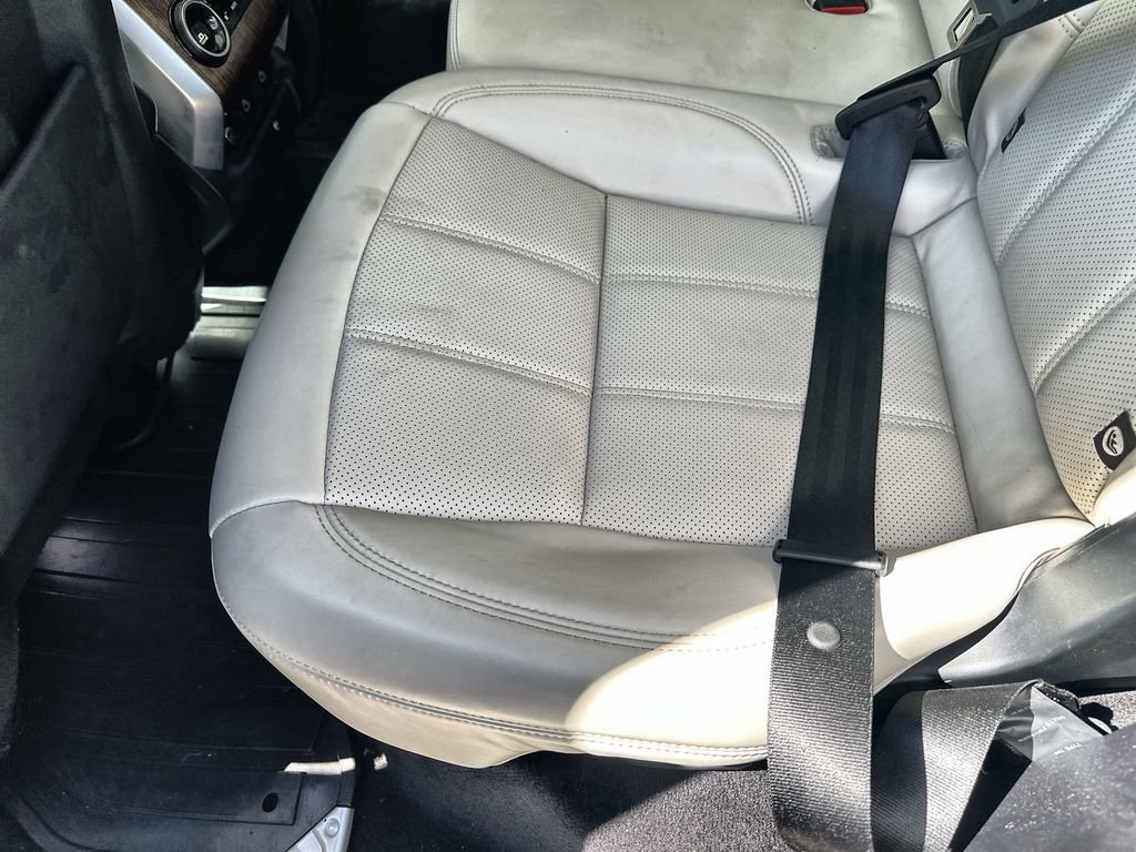 Used 2022 Land Rover Range Rover Sport HSE Silver Edition image 17