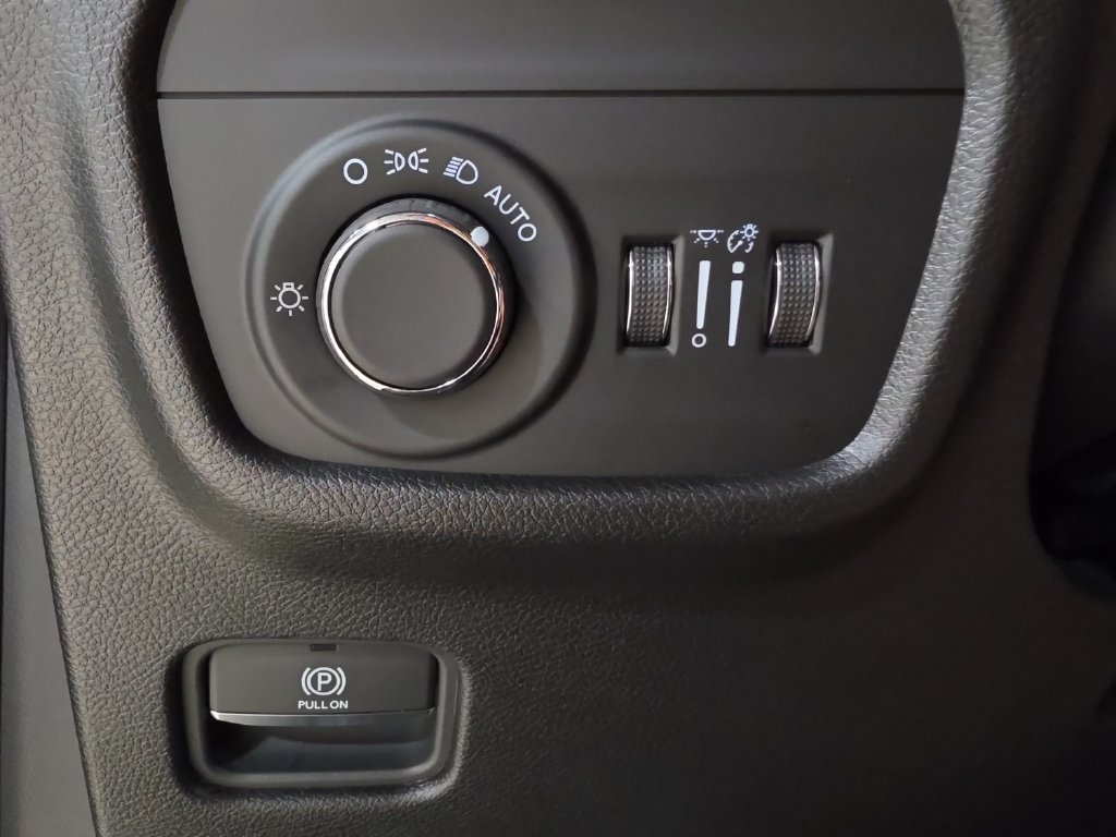 New 2027 Jeep Grand Cherokee 4WD image 21