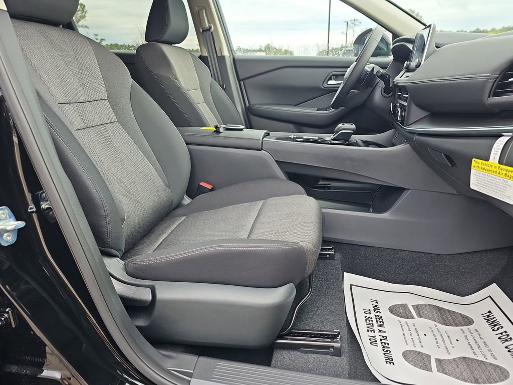 New 2026 Nissan Rogue SV FWD image 12