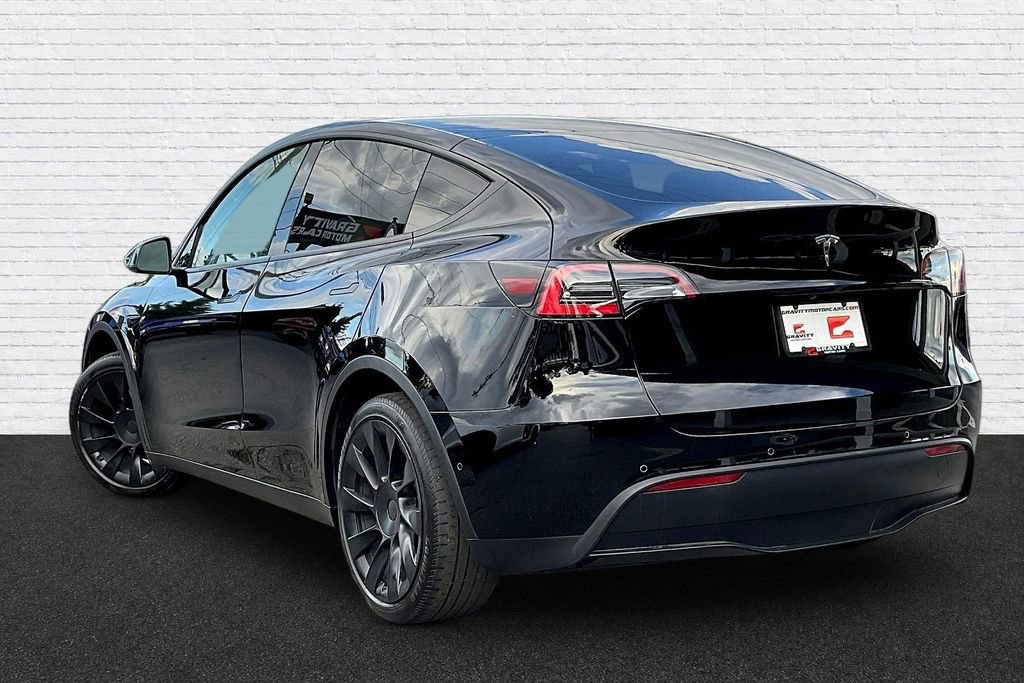 Used 2021 Tesla Model Y 2WD image 4