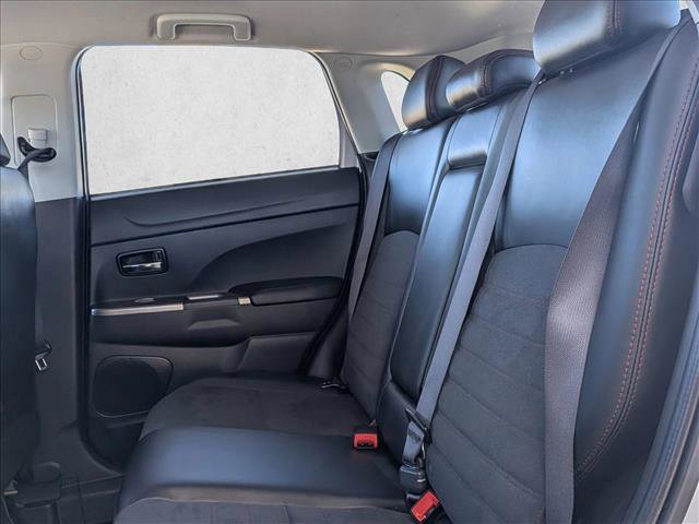 Used 2024 Mitsubishi Outlander Sport SE image 17