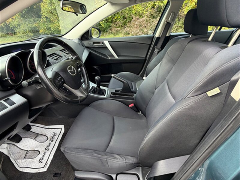 Used 2010 MAZDA MAZDA3 s Sport FWD image 17
