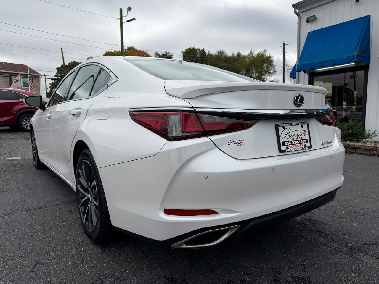 Used 2022 Lexus ES 350 w/ Premium Package image 7