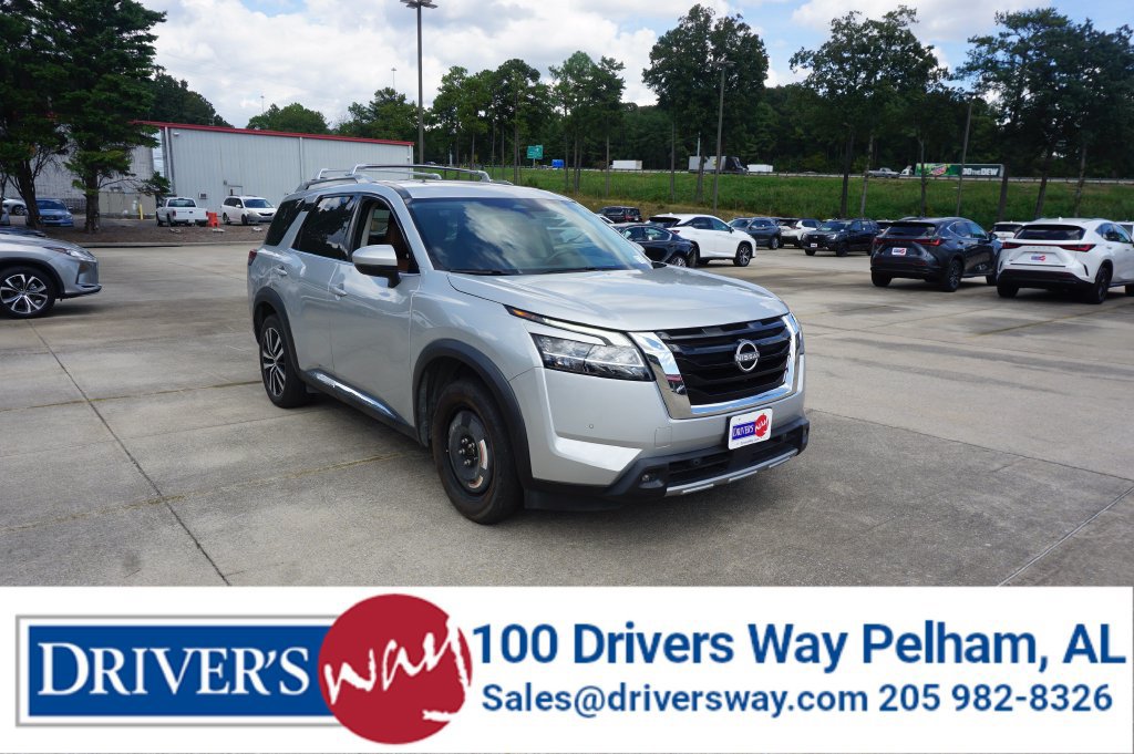 Used 2023 Nissan Pathfinder Platinum