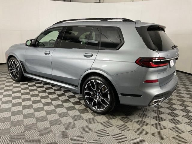 Certified 2025 BMW X7 M60i AWD/4WD image 4