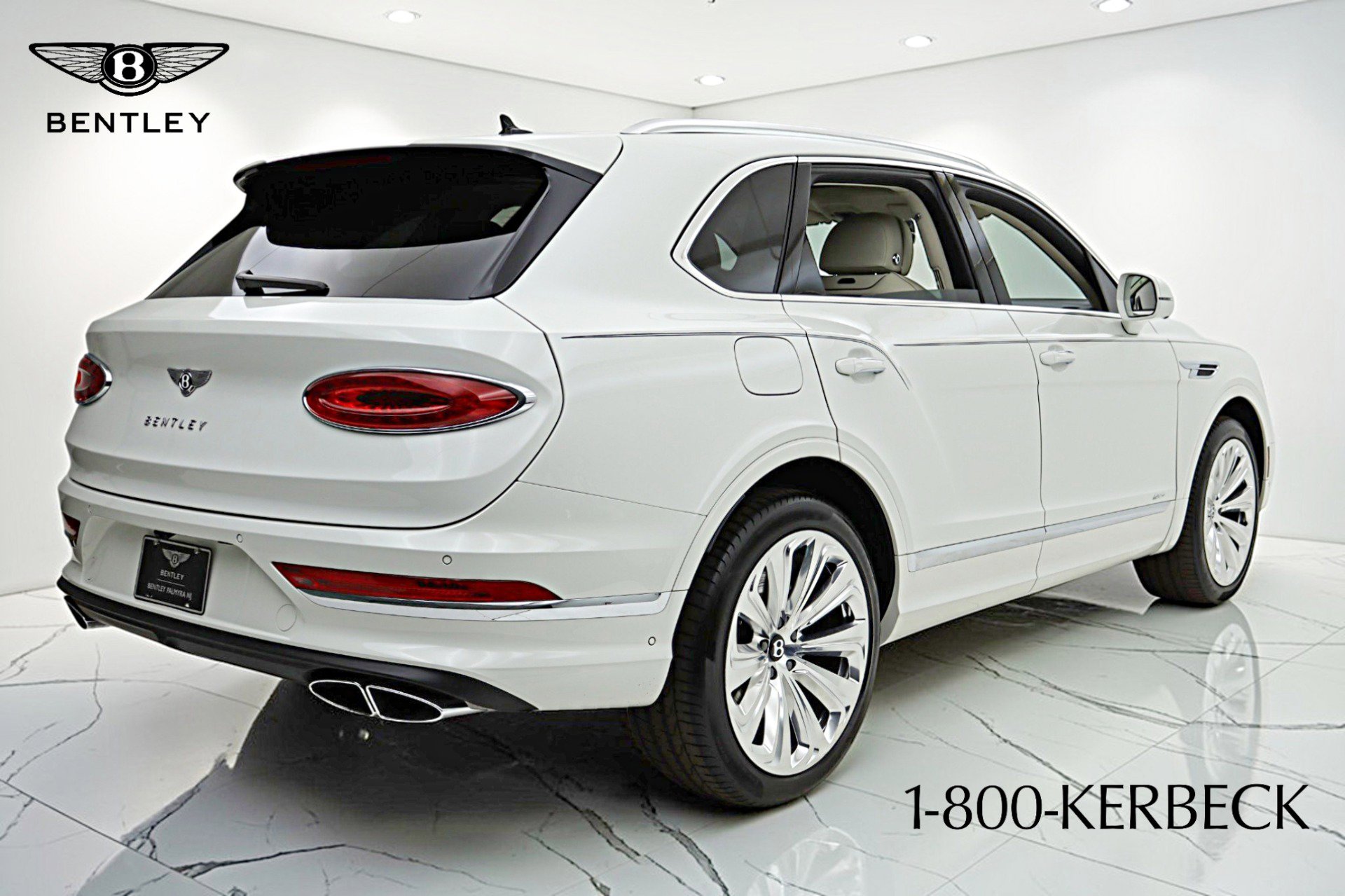 Used 2024 Bentley Bentayga image 11