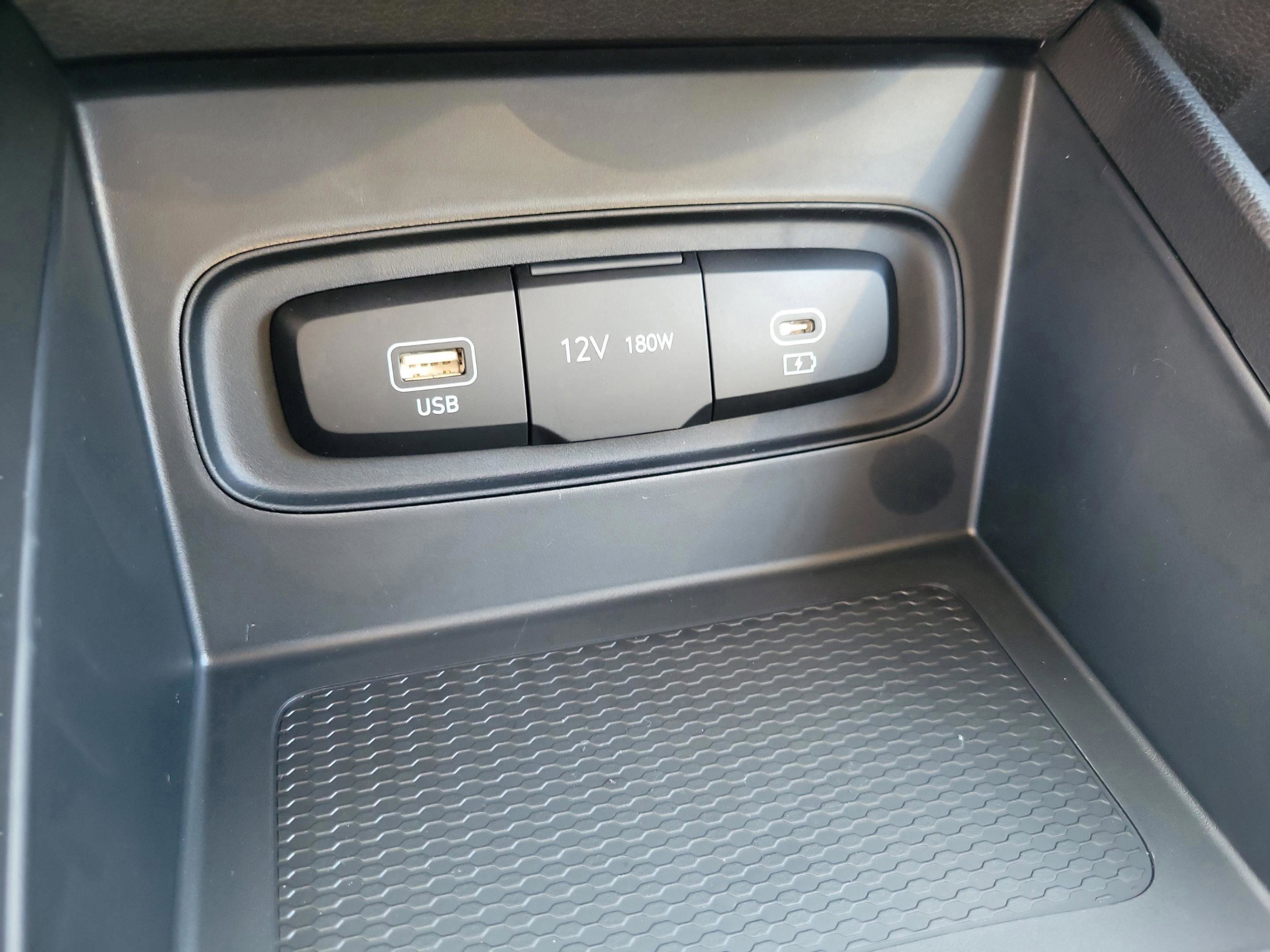 New 2026 Hyundai Venue SE image 10