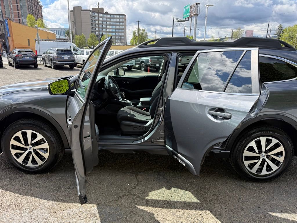 Used 2020 Subaru Outback Premium AWD/4WD image 17