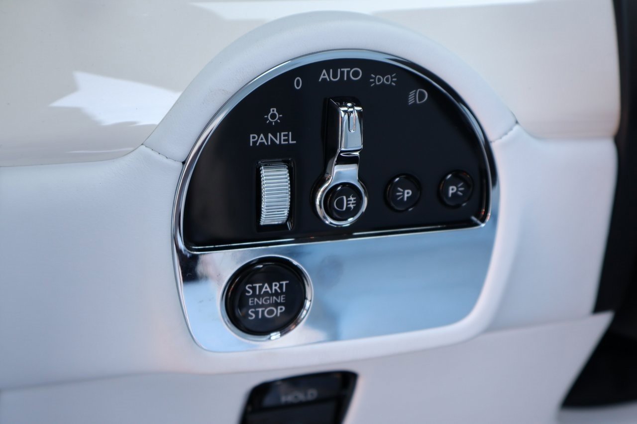 New 2025 Rolls-Royce Spectre w/ Spectre Launch Package image 25