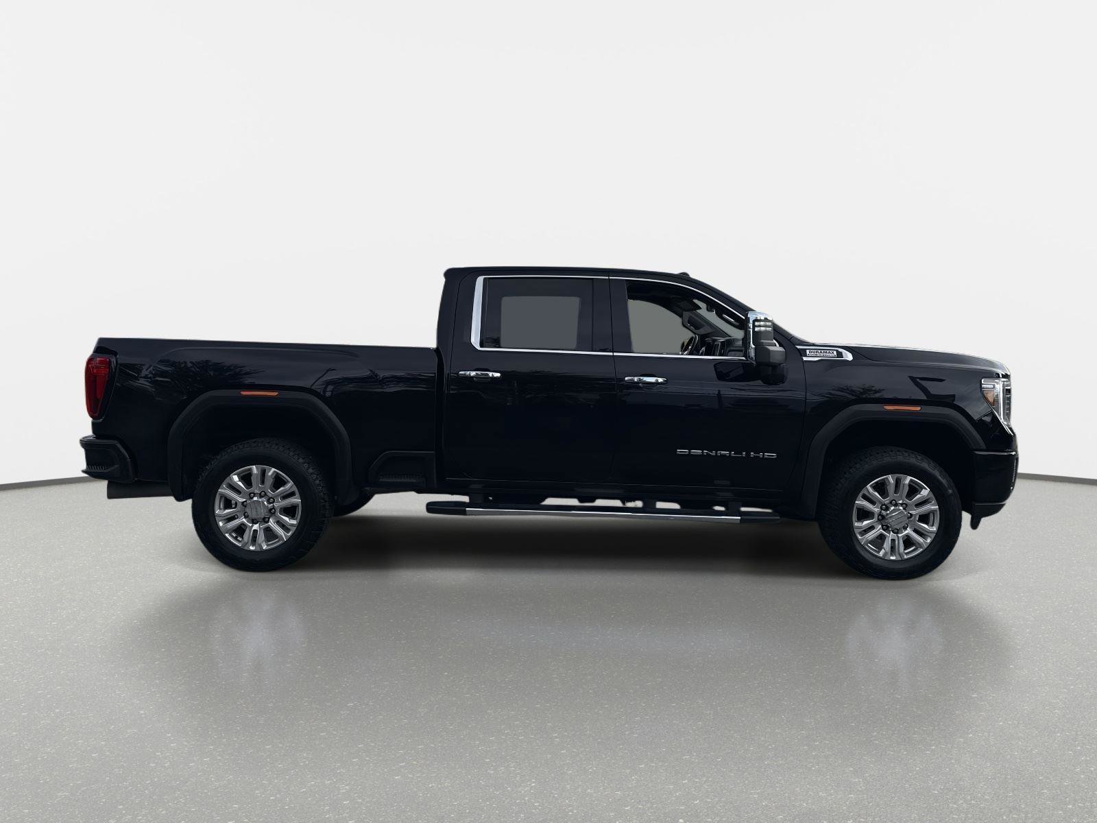 Used 2022 GMC Sierra 2500 Denali image 4