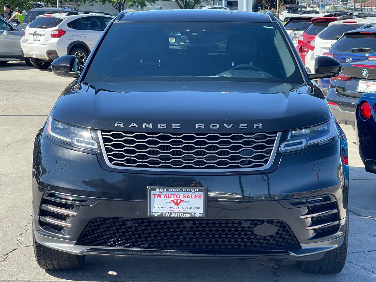 Used 2019 Land Rover Range Rover Velar R-Dynamic SE AWD/4WD image 2