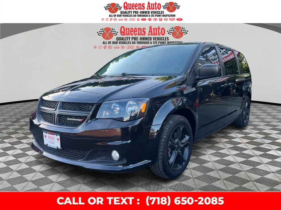 Used 2019 Dodge Grand Caravan SE FWD image 3