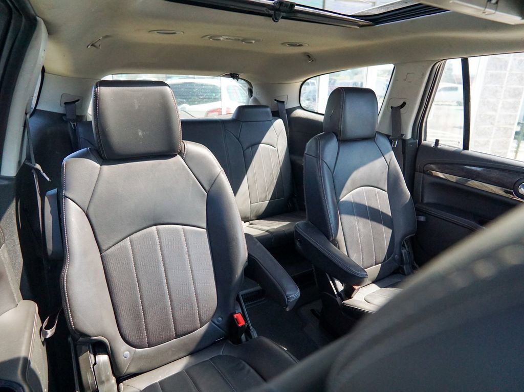 Used 2017 Buick Enclave Premium w/ Experience Buick Package AWD/4WD image 32