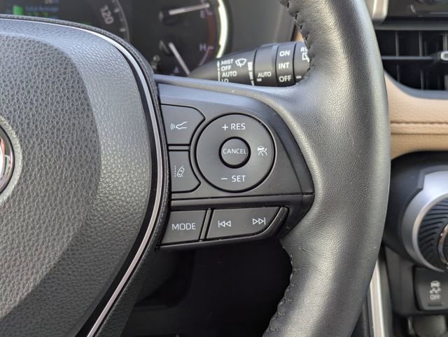 Used 2019 Toyota RAV4 Limited w/ Cold Weather Package image 28