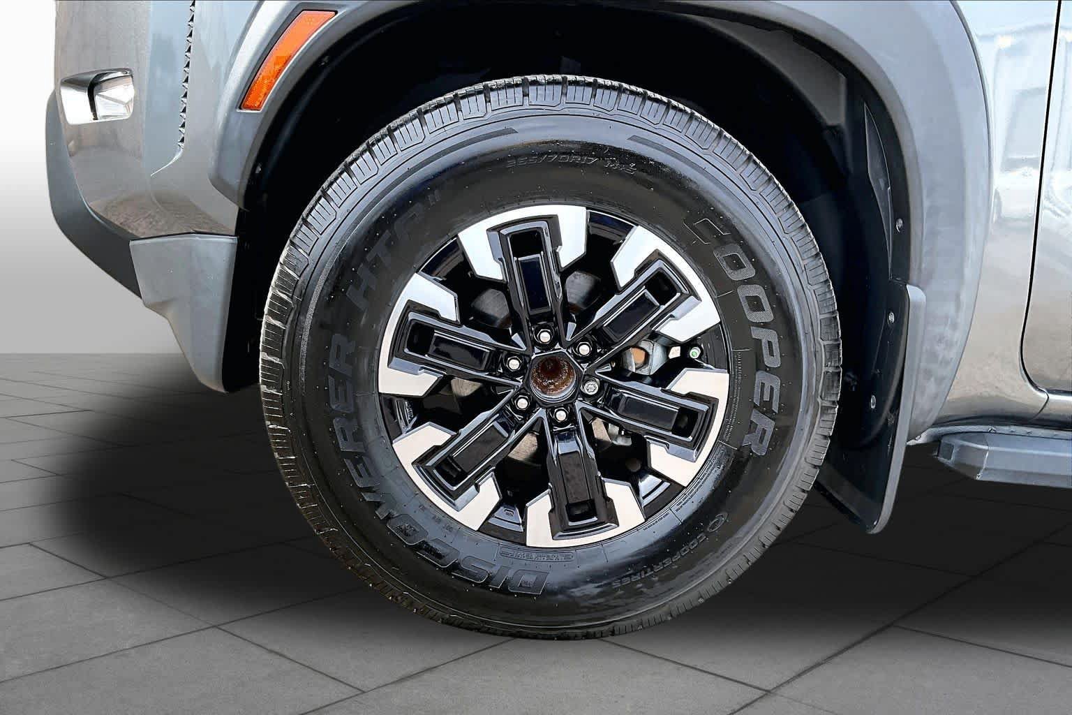 Used 2022 Nissan Frontier Pro-X RWD image 13