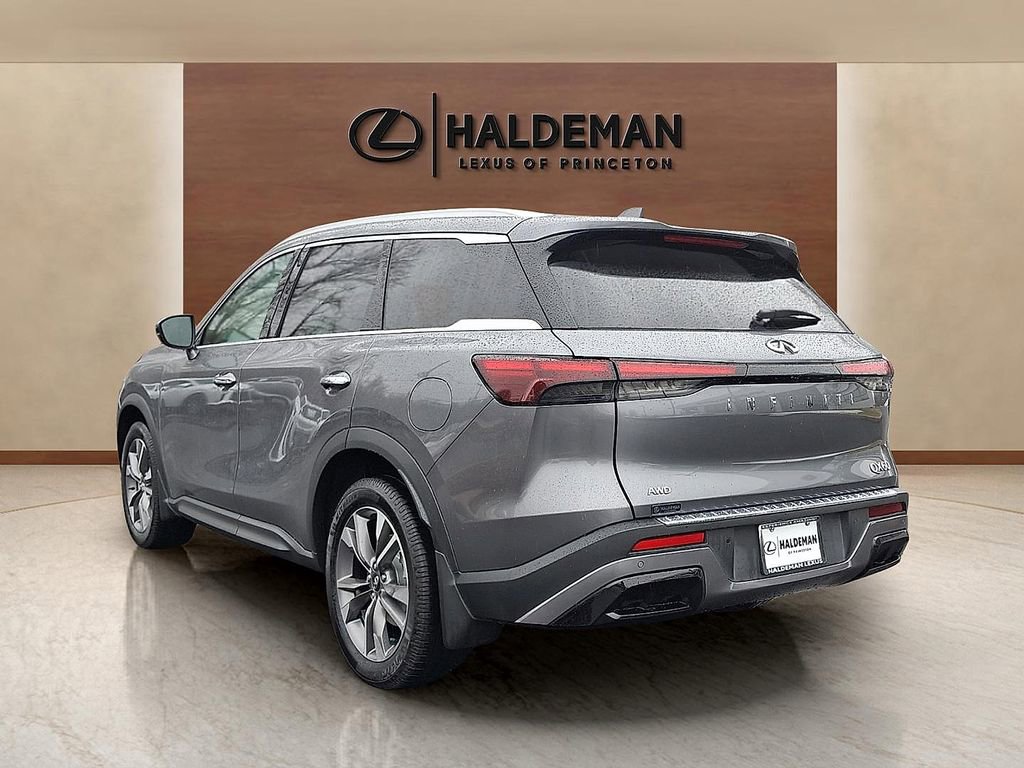 Used 2023 INFINITI QX60 Luxe image 4