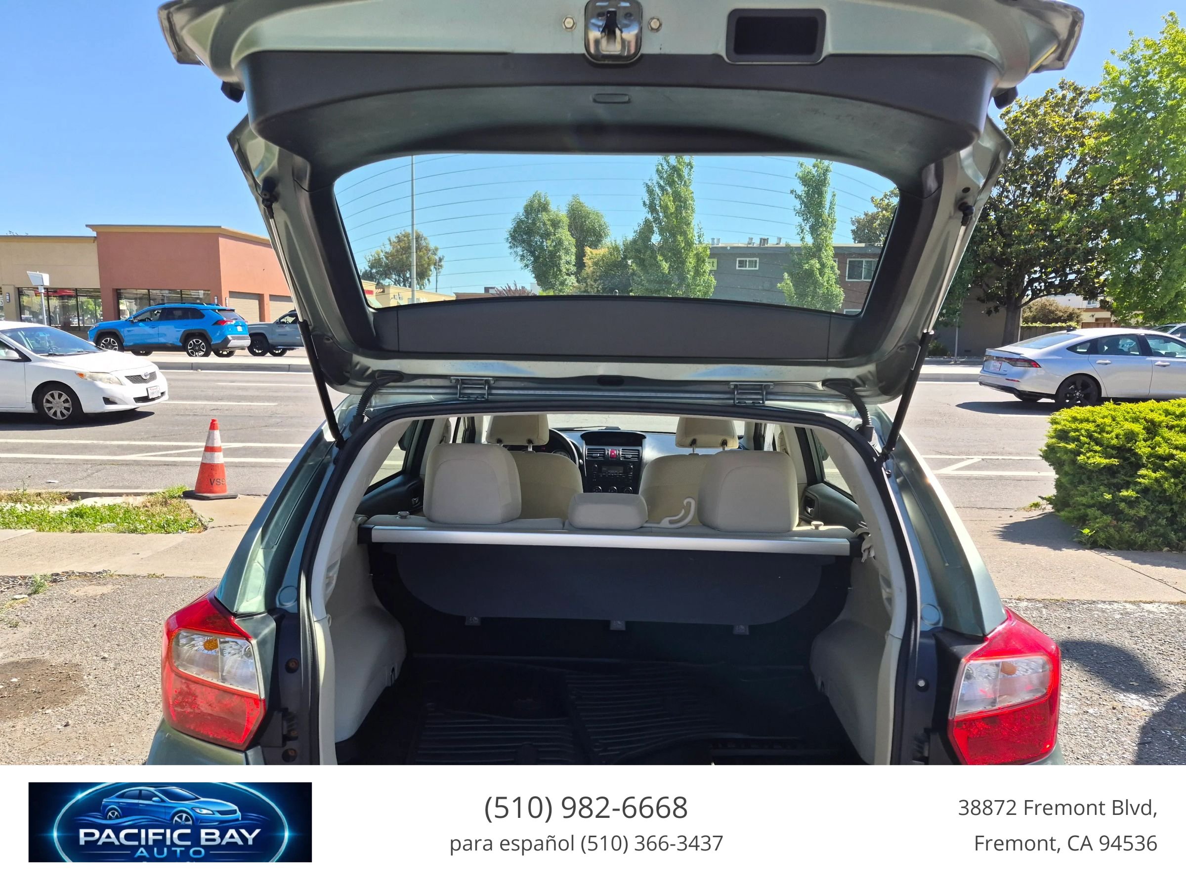 Used 2014 Subaru Impreza 2.0i Premium w/ All-Weather Package w/CVT AWD/4WD image 14