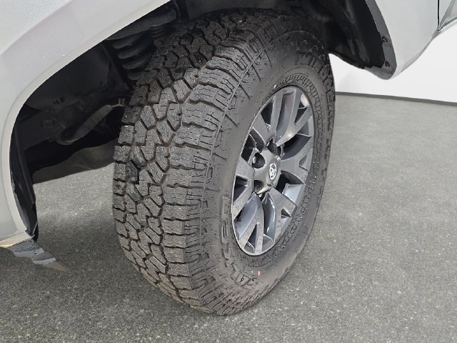 Certified 2023 Toyota Tacoma SR5 AWD/4WD image 26