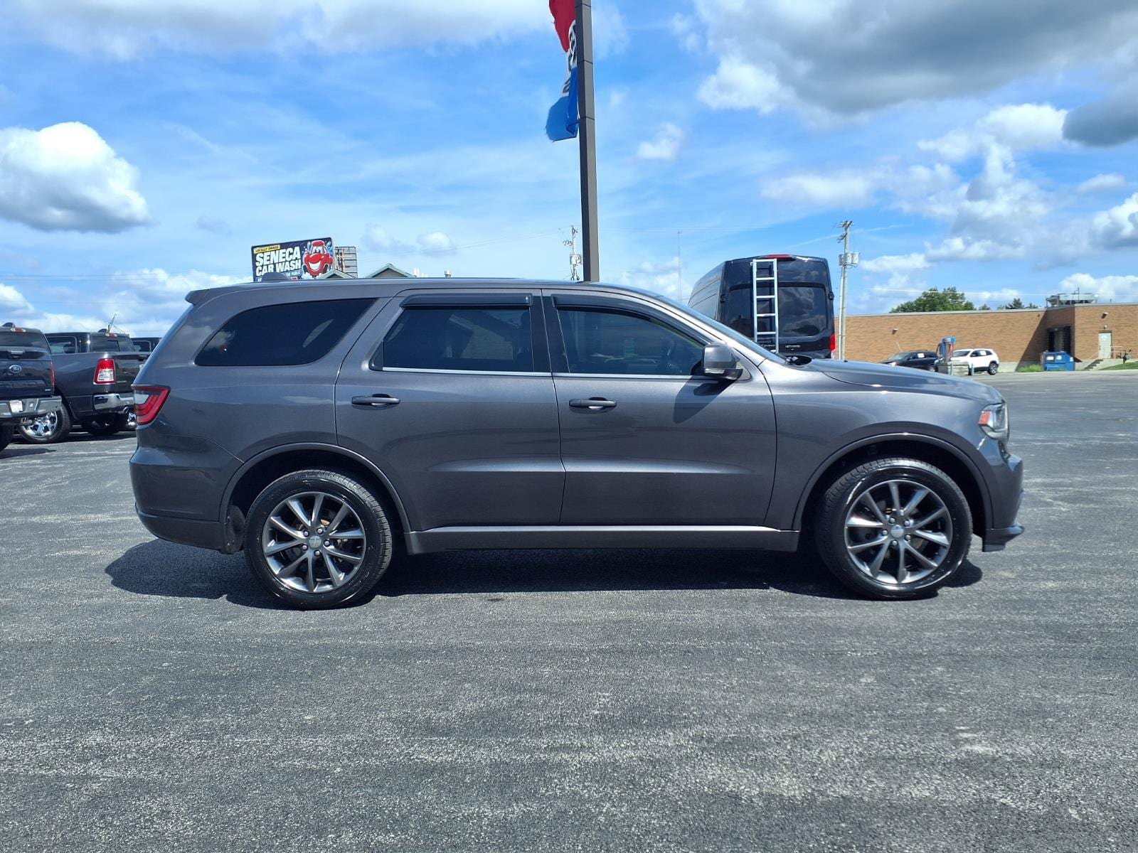 Used 2018 Dodge Durango GT AWD/4WD image 5