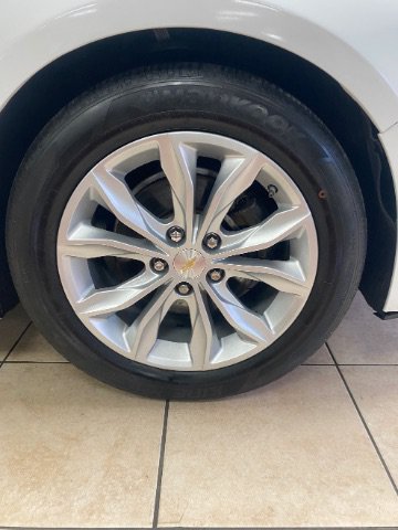 Used 2022 Chevrolet Malibu LT FWD image 32