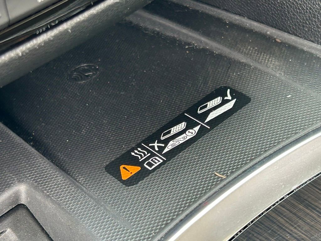 Used 2023 Buick Enclave Essence w/ Experience Buick Package image 29