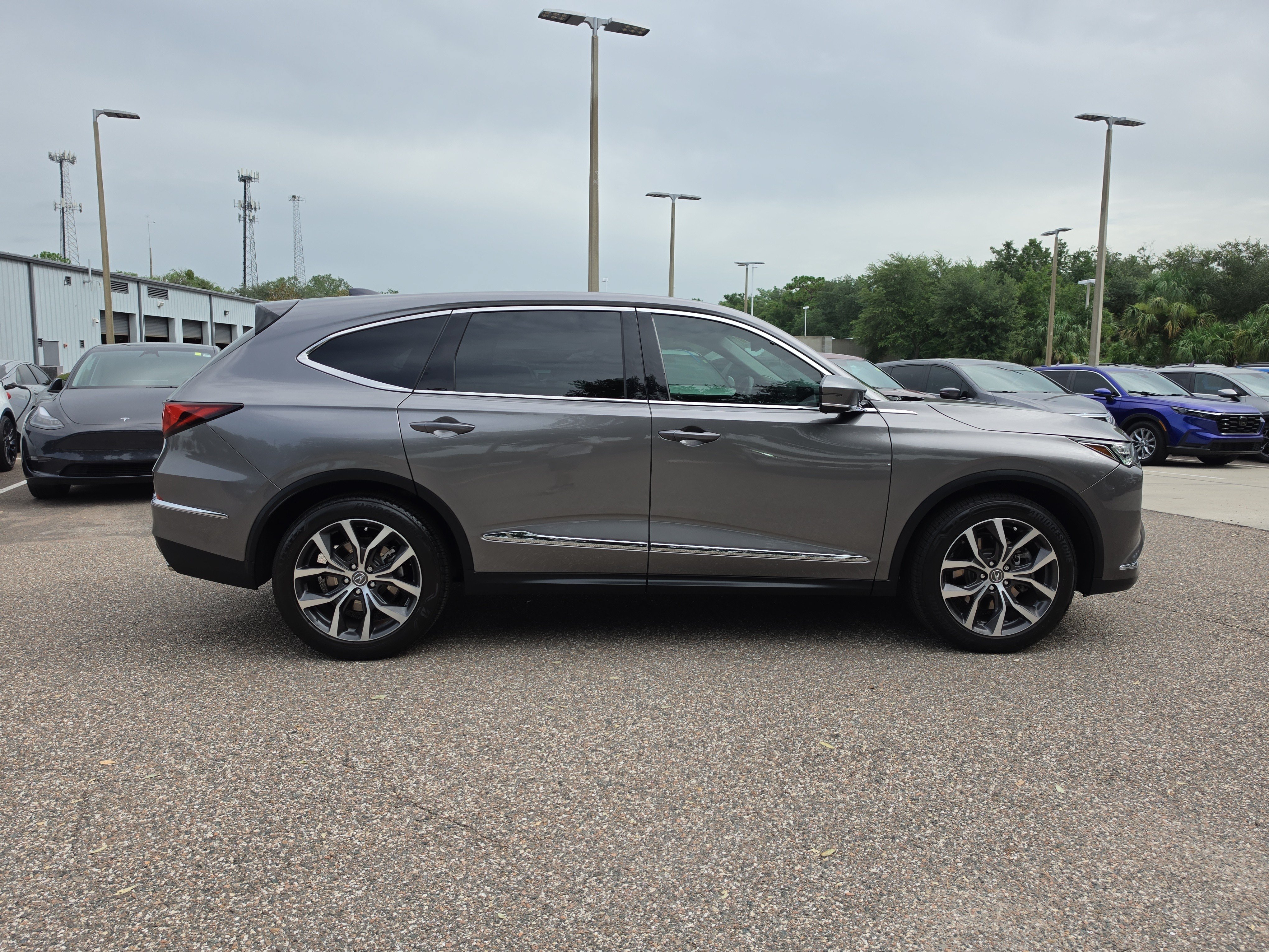 Used 2023 Acura MDX w/ Technology Package AWD/4WD image 9