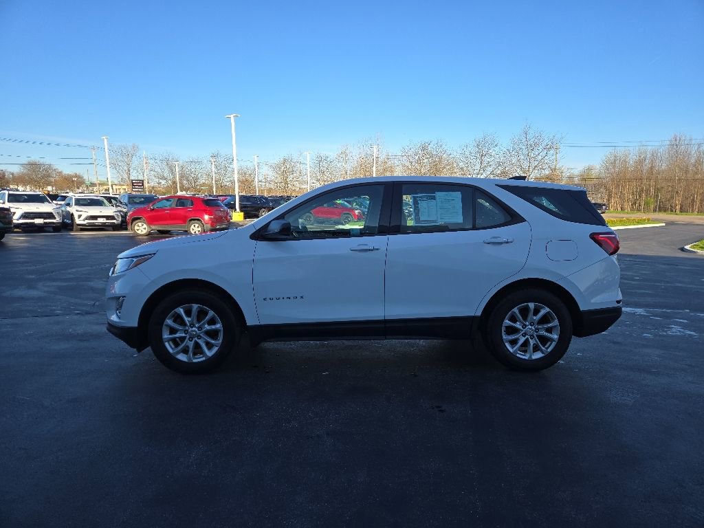 Used 2019 Chevrolet Equinox LS FWD image 2
