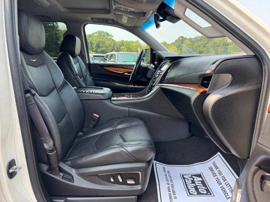 Used 2015 Cadillac Escalade Premium AWD/4WD image 20