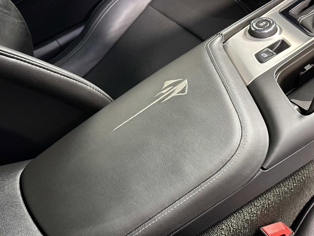 Used 2016 Chevrolet Corvette Stingray Coupe w/ Battery Protection Package image 39