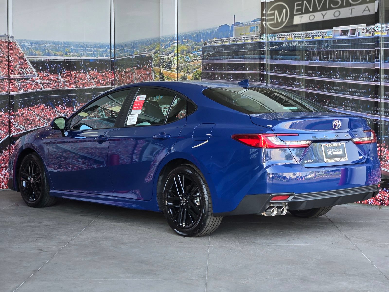 Used 2026 Toyota Camry Hybrid FWD image 6