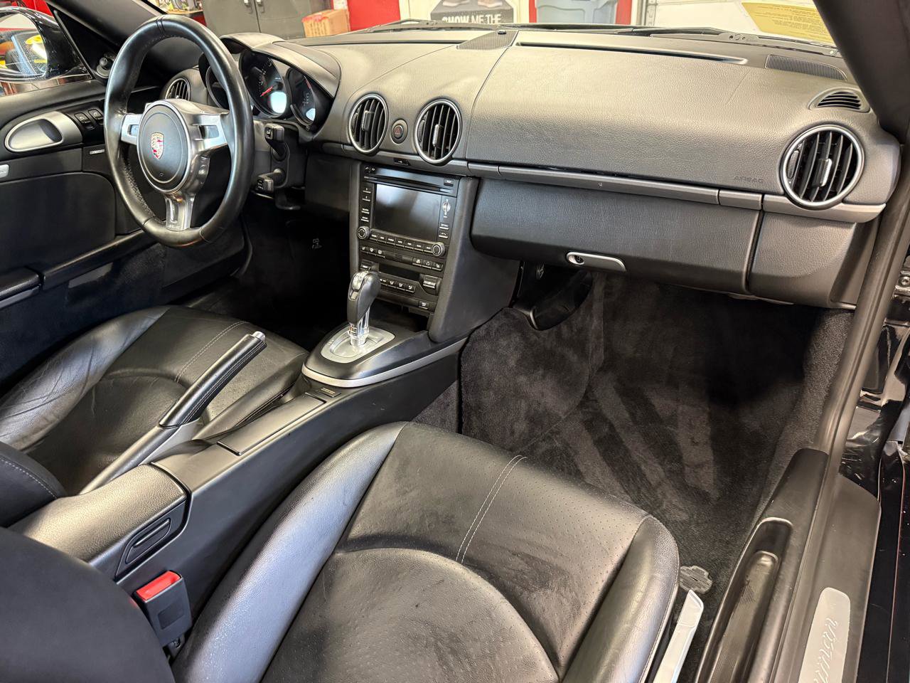 Used 2011 Porsche Cayman RWD image 28