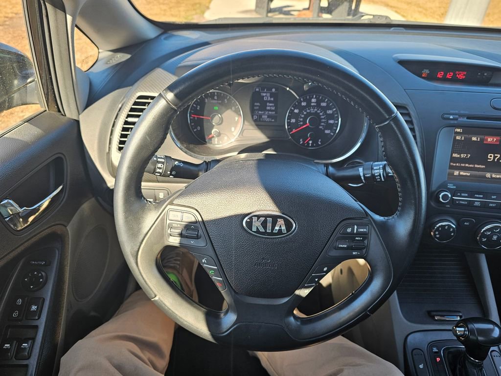 Used 2016 Kia Forte EX w/ EX Premium Package image 17