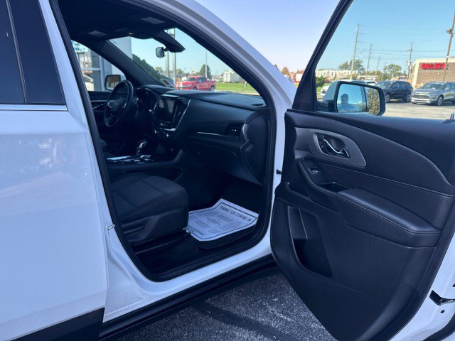 Used 2023 Chevrolet Traverse LT FWD image 28