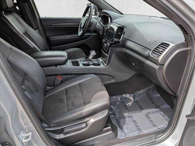 Used 2020 Jeep Grand Cherokee Altitude AWD/4WD image 20