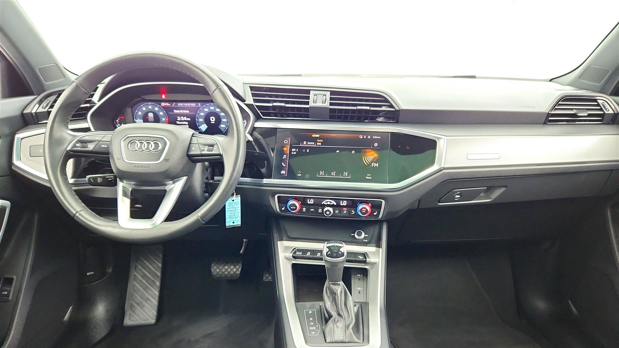 Used 2025 Audi Q3 2.0T Premium AWD/4WD image 28