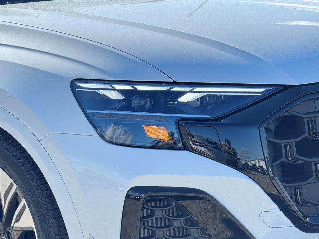 New 2026 Audi Q8 Premium Plus image 3