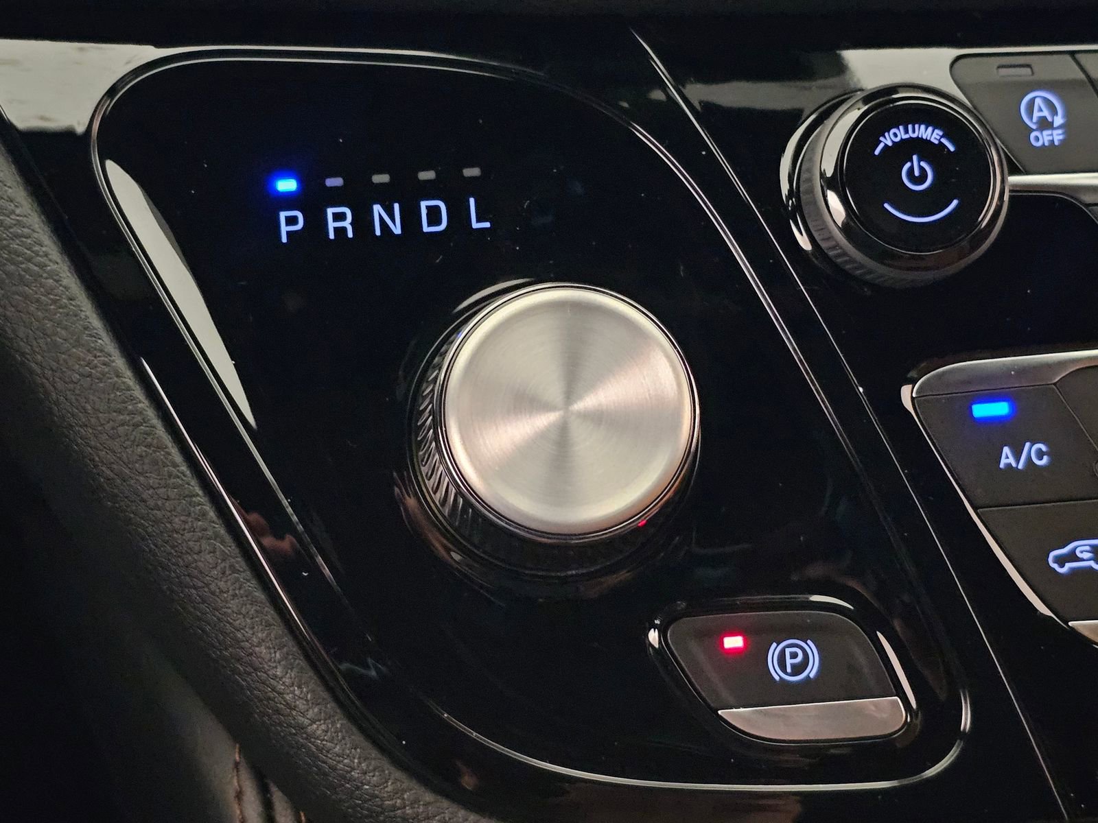 New 2026 Chrysler Pacifica Pinnacle AWD/4WD image 24