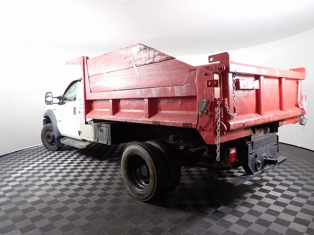 Used 2007 Ford F550 2WD Regular Cab Super Duty image 8