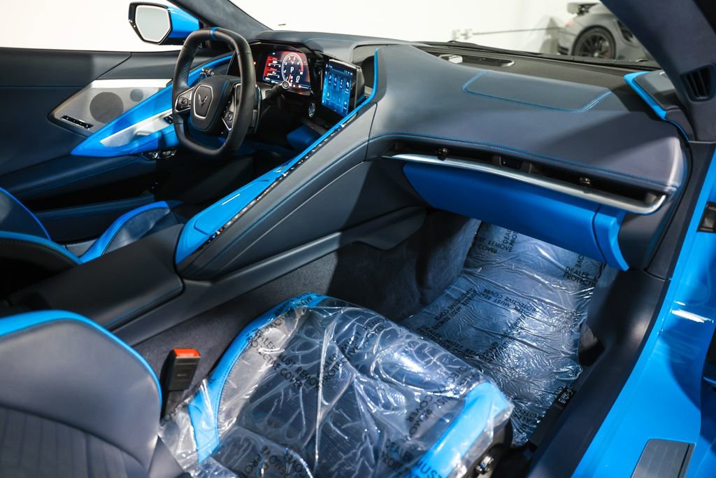 Used 2024 Chevrolet Corvette Stingray Premium Cpe RWD image 24