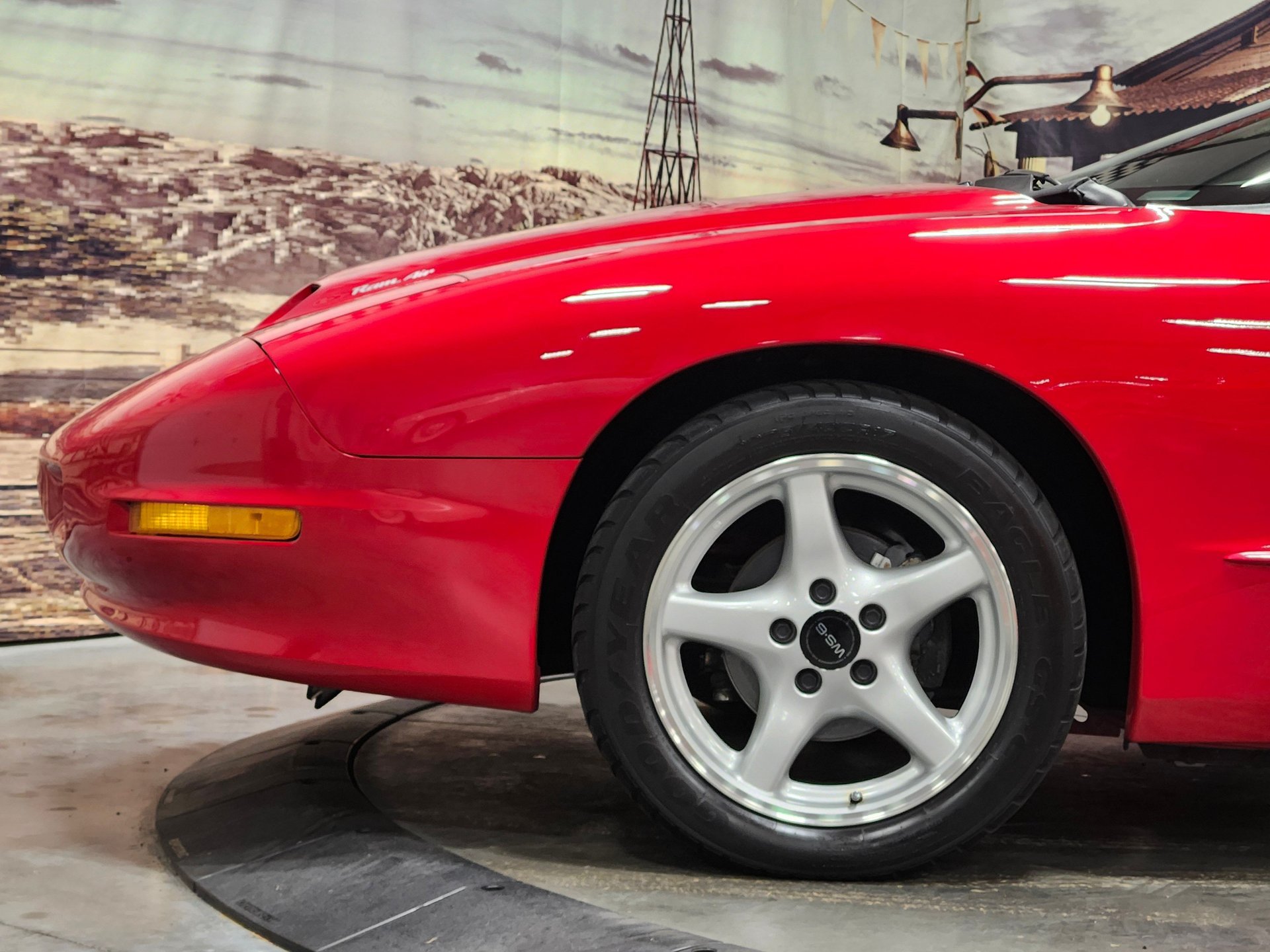 Used 1996 Pontiac Firebird Trans Am RWD image 5