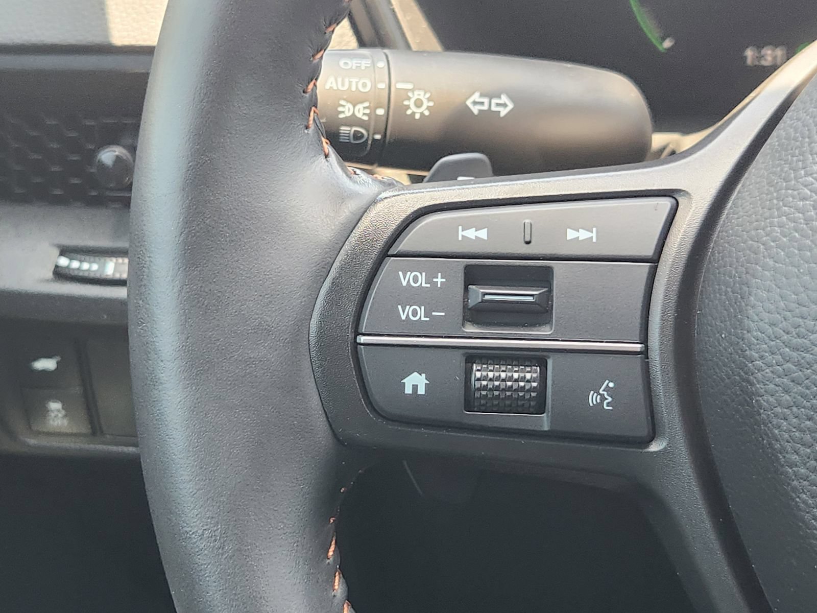 Used 2025 Honda CR-V Sport-L image 31