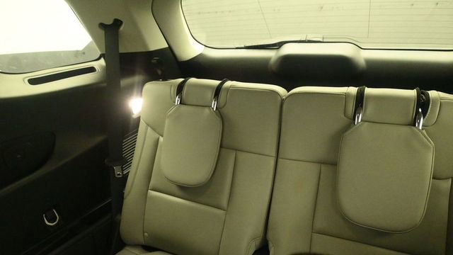 Certified 2025 Ford Explorer Active w/ Active Comfort Package AWD/4WD image 13