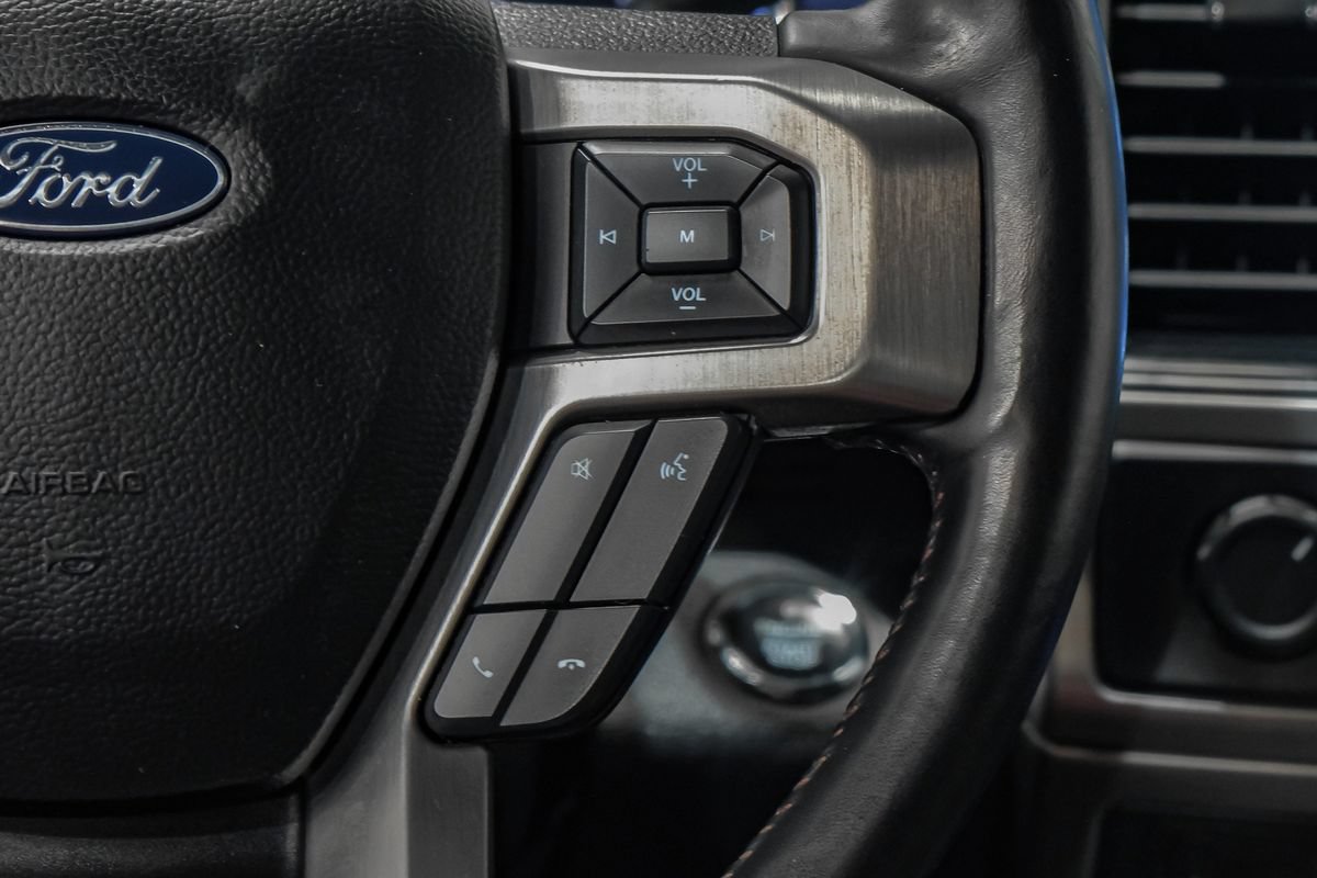 Used 2022 Ford F350 Platinum w/ FX4 Off-Road Package AWD/4WD image 18