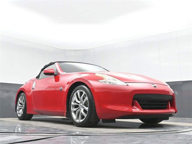 Used 2010 Nissan 370Z Touring image 42