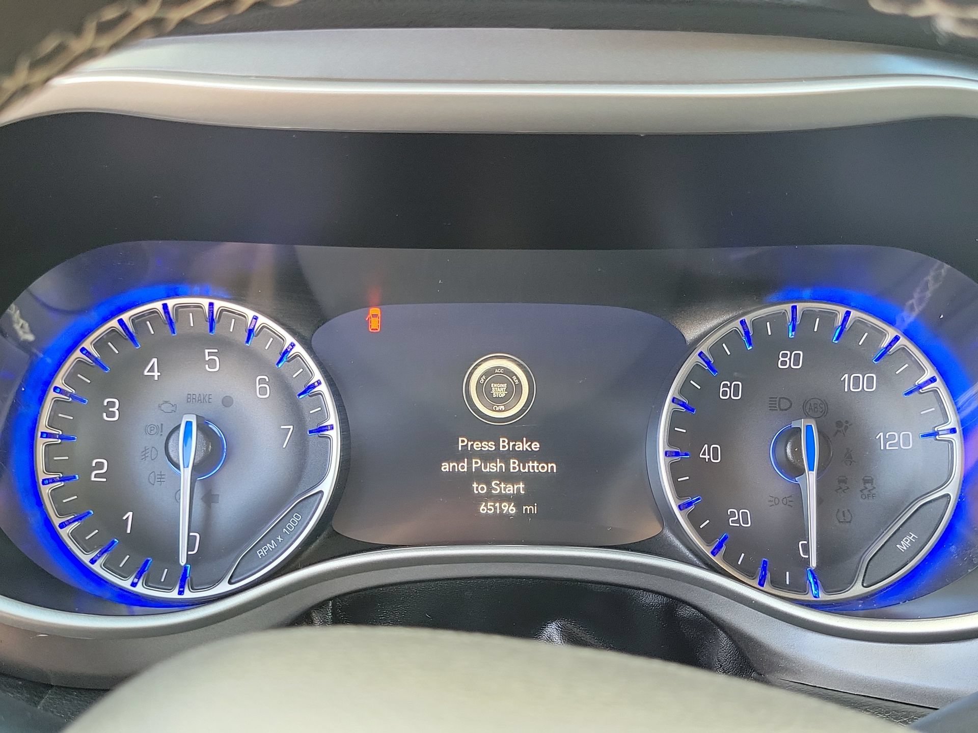 Certified 2024 Chrysler Pacifica Touring-L FWD image 8