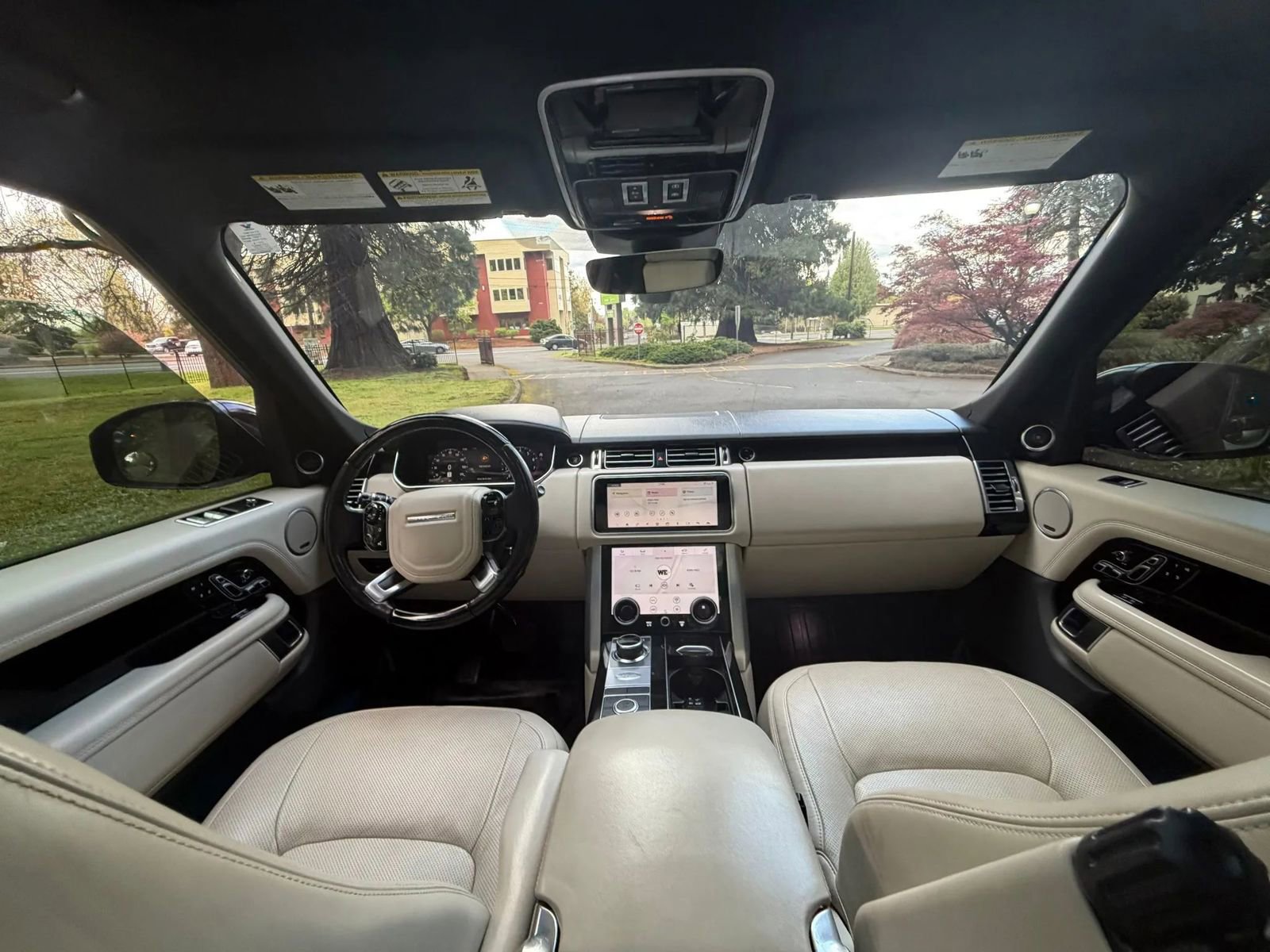 Used 2018 Land Rover Range Rover Long Wheelbase Supercharged AWD/4WD image 8