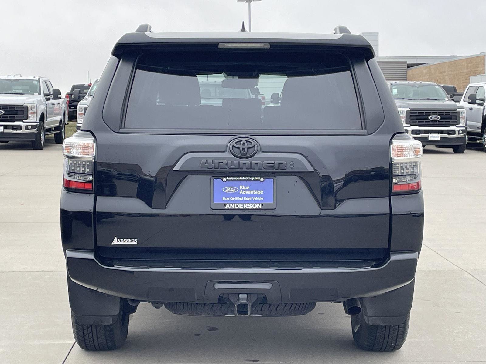 Used 2022 Toyota 4Runner SR5 Premium image 8