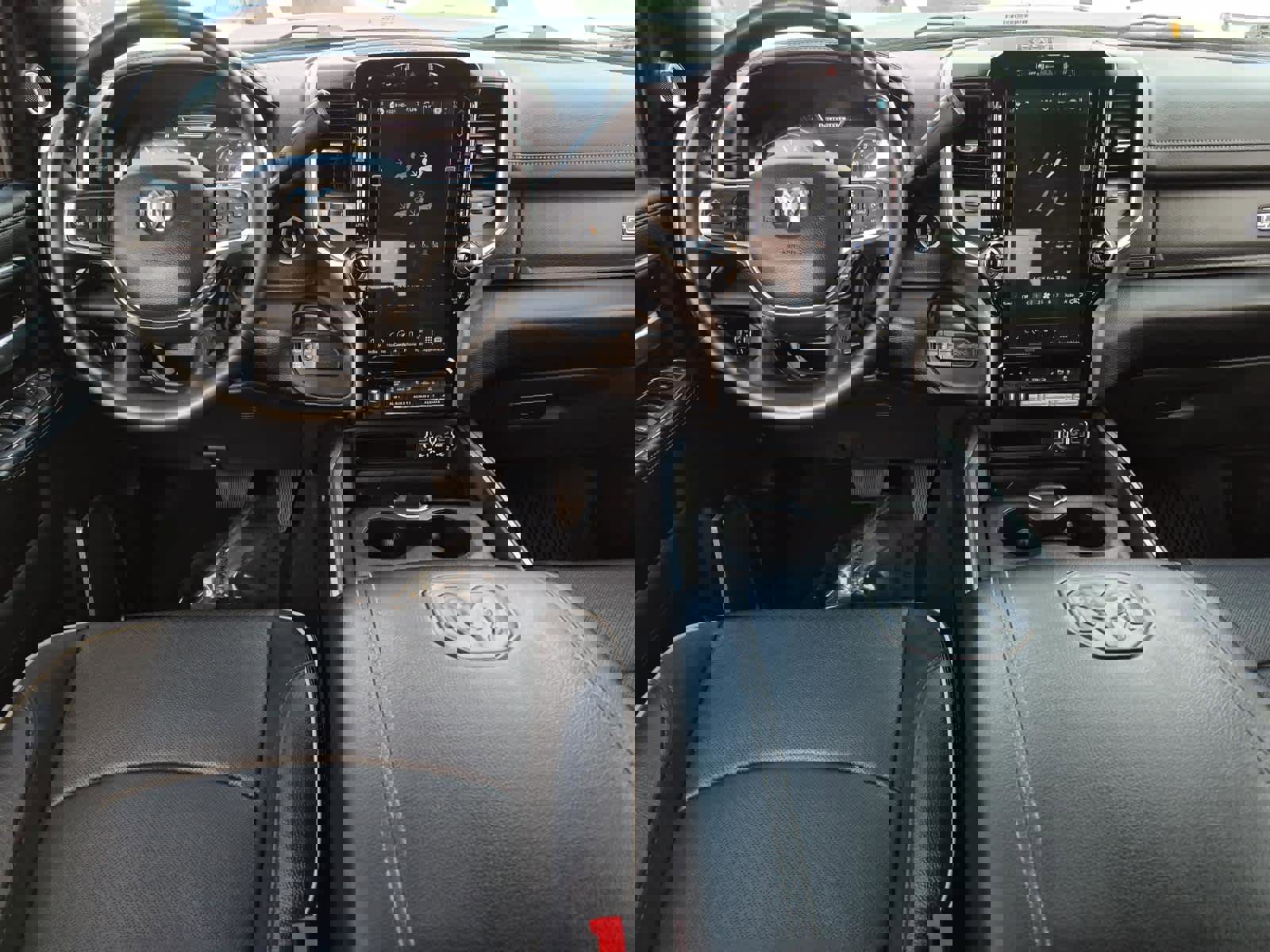 Used 2024 RAM 3500 Laramie w/ Night Edition image 17